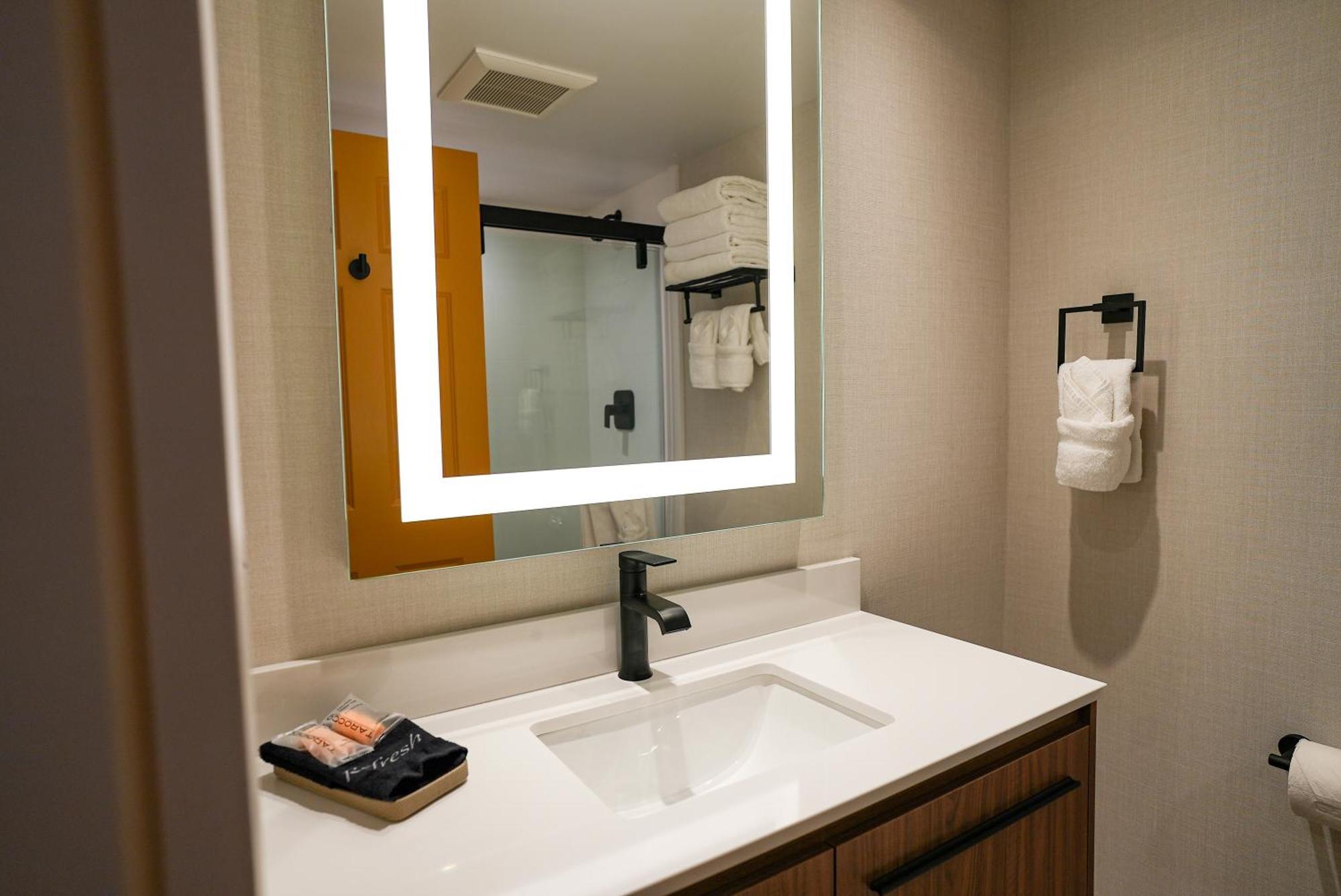 The Boulevard Hotel Beach Haven Extérieur photo